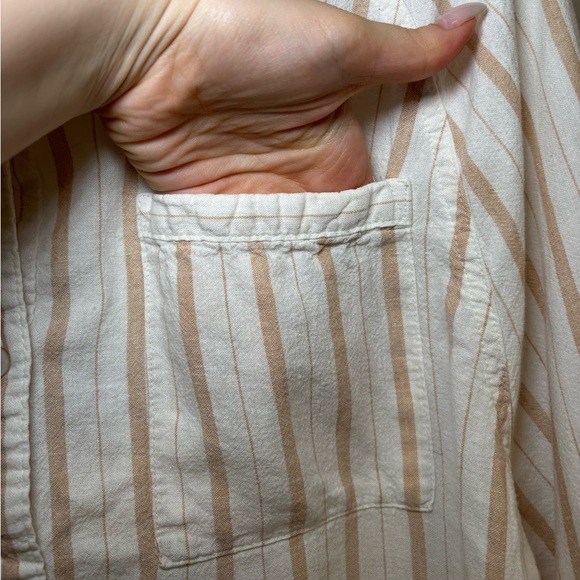 Aerie - Summery Lightweight Pool-To-Party Linen Blend Cover Up Shirt in Size S - Picture 5 of 9